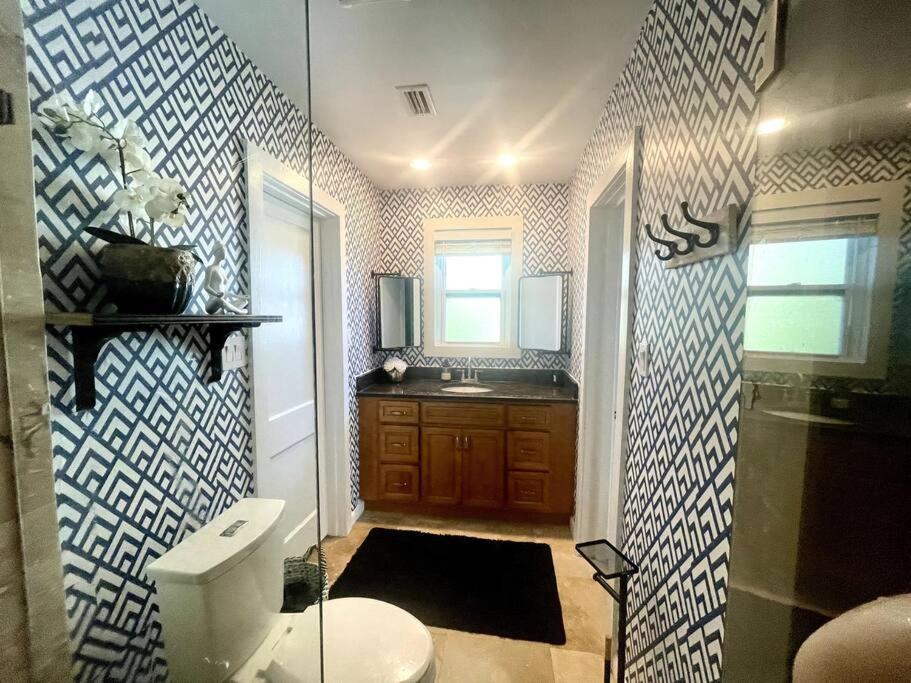 Cozy Sanctuary Minutes From The Bay And Beaches Tampa Exteriör bild